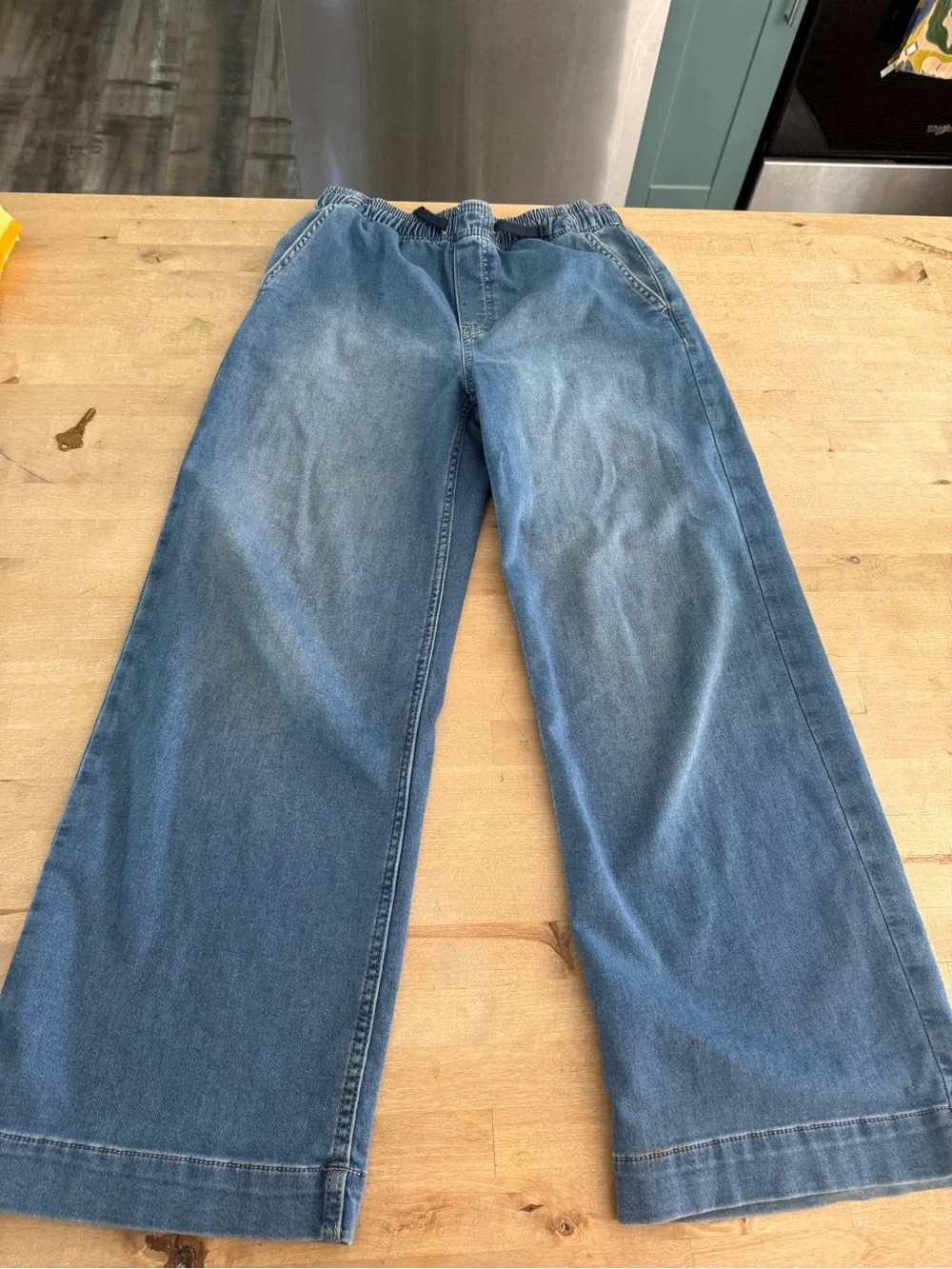 GAP Kids Pull On Wide-Leg Sweatpant Jeans  with Elastic Waist